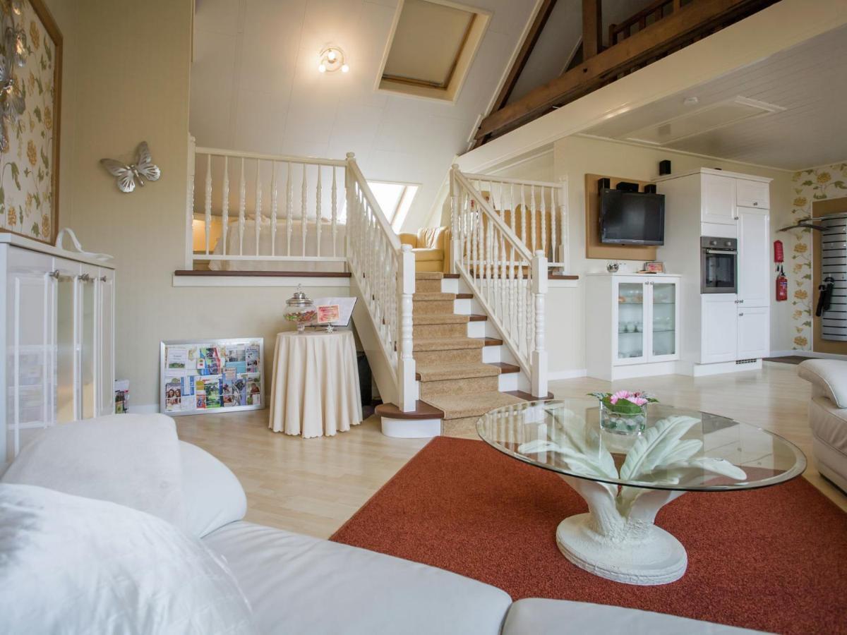 Boutique Apartment In Ritthem With Terrace ภายนอก รูปภาพ